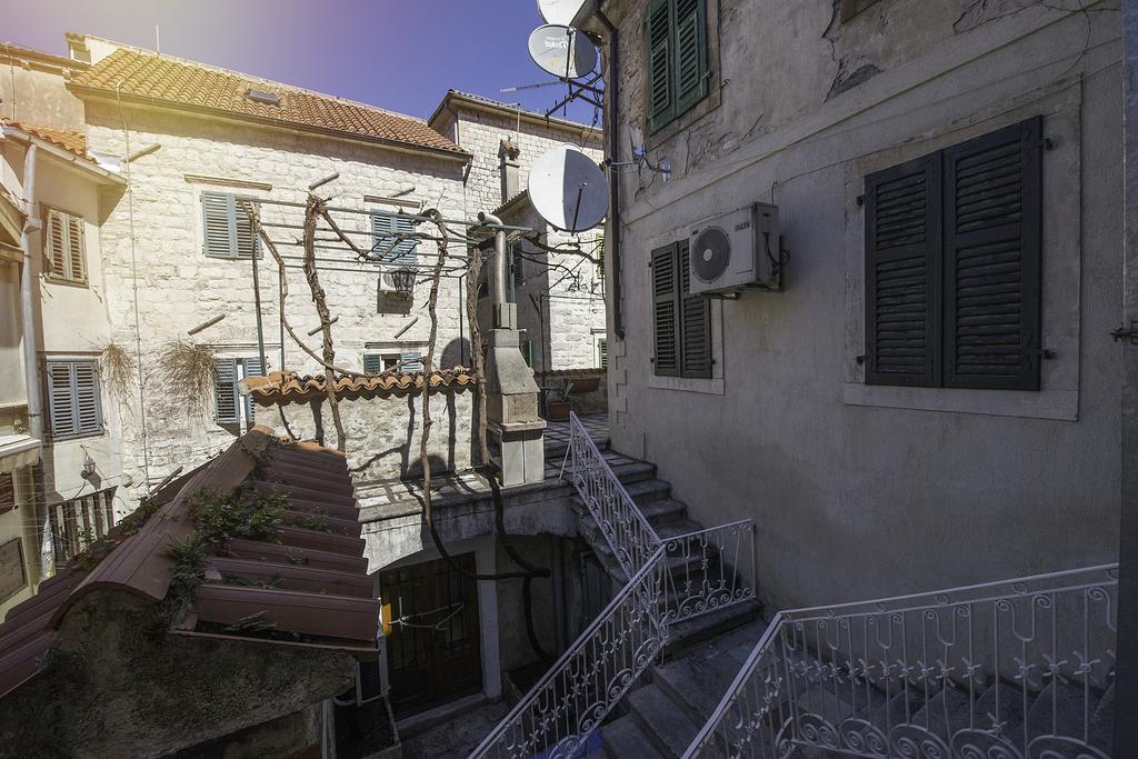 Apartments Leo Kotor Exterior foto